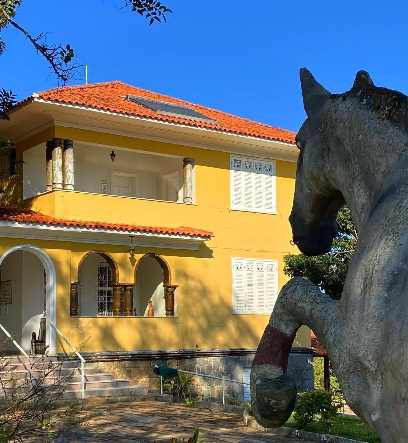 Realiza Bed and breakfast Cambuquira